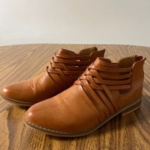 Rocket Dog tan leather booties